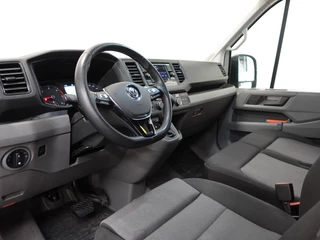 Volkswagen Crafter Volkswagen Crafter 30 2.0 TDI L3H3 Highline 177PK Automaat Airco Navi  Camera Trekhaak - afbeelding nr 2