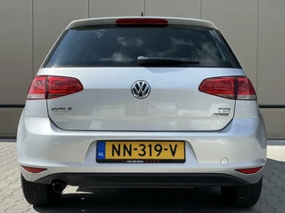 Volkswagen Golf Volkswagen Golf 1.2 TSI 110pk Allstar | keyless | camera | clima - afbeelding nr 22