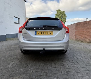 Volvo V60 Volvo V60 2.0 D4 MOMENTUM EURO 6 Dealer onderhouden 181PK - afbeelding nr 4