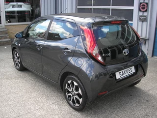 Toyota Aygo Toyota Aygo 1.0 VVT-i x-wave 39.000 km cabriotop - afbeelding nr 5