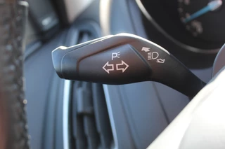 Ford Focus Climate control , Navigatie , Cruise control , LED dagrijverlichting Parkeersensoren V+A , Voorruitverwarming - afbeelding nr 6