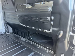 Ford Transit Custom Ford Transit Custom 320 2.0 TDCI L2H1 Limited | 136pk | Trekhaak | Driver Assistance Pack Premium | Stuurwielverwarming | Stoel - Bank | Achteruitrijcamera - afbeelding nr 13