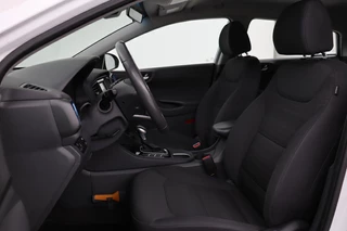Hyundai IONIQ Hyundai IONIQ 1.6 GDi i-Motion | Adaptive cruise | Camera |  Navigatie | Climate control | PDC | Bluetooth | DAB | LED - afbeelding nr 5