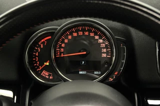 MINI Countryman Mini Countryman 2.0 Cooper S JCW 192 PK Facelift | Pano-dak | CarPlay | Harman/Kardon | HUD | Stoelverwarming | Trekhaak | LED | PDC | - afbeelding nr 8