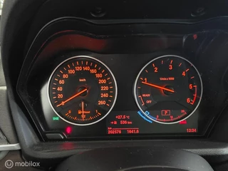 BMW X1 BMW X1 sDrive18d Corporate Lease Essential Head-up 1e Eig Dealer onder - afbeelding nr 12