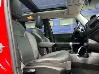 Jeep Renegade Jeep Renegade 1.4 140 PK Limited l Leer l Pano l Navi l - afbeelding nr 14
