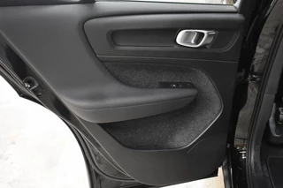 Volvo XC40 Volvo XC40 T2 129pk Aut. Business Pro | Trekhaak | 19