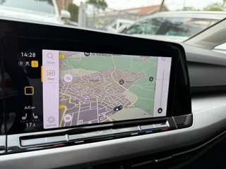 Volkswagen Golf Volkswagen Golf 1.5 eTSI Life Business | Apple Carplay | Elek. stoelen | Draadloze tel. lader - afbeelding nr 19