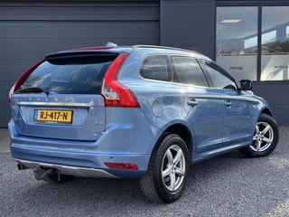 Volvo XC60 Volvo XC60 2.0 D3 FWD R-Design 1e Eigenaar,Navi,Clima,Trekhaak,Cruise,PDC V+A,D-Riem vervangen 2023,Stoelverwarming,Extra set op Velg,150pk,APK tot 02-2026 - afbeelding nr 2