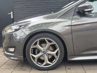Ford Focus Ford Focus 1.0 ST-Line/1e Eig/Deal Ond/Camera/125PK/18''/Vol - afbeelding nr 18