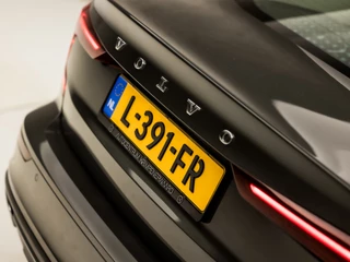 Volvo S60 Volvo S60 2.0 Recharge T6 AWD Inscription 391Pk Automaat (APPLE CARPLAY, GROOT NAVI, STUUR/STOELVERWARMING, MEMORY SEATS, LEDER, CAMERA, ADAPTIVE CRUISE, KEYLESS, LANE ASSIST, NIEUWSTAAT) - afbeelding nr 32