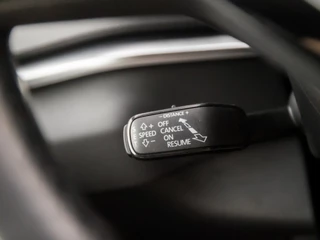 Škoda Karoq Automaat (APPLE CARPLAY, GROOT NAVI, CAMERA, LEDER/ALCANTARA, STOELVERWARMING, SPORTSTOELEN, ADAPTIVE CRUISE, GETINT GLAS, PARKEERSENSOREN, LED KOPLAMPEN, NIEUWE APK, NIEUWSTAAT) - afbeelding nr 21