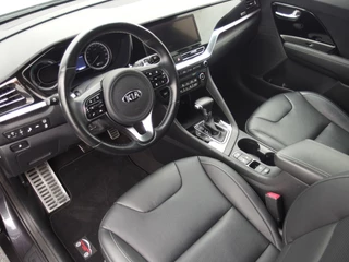 Kia Niro Kia Niro 1.6 GDi Hybrid DynamicPlusLine TREKHAAK / LEDER / STOELVERW / STUURVERW / FULL LED / CAMERA / PDC / BLUETOOTH / ACC / NL-AUTO - afbeelding nr 7
