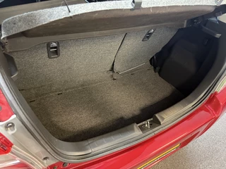Suzuki Celerio Suzuki Celerio Airco 5-persoons Navi PDC 1.0 Dynamic Handsfree bellen Stootlijsten - afbeelding nr 21