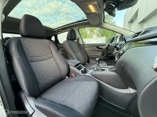 Nissan QASHQAI Nissan Qashqai 1.2 Premier Edition 2014 / Camera / Keyless / Panoramadak / Trekhaak / Dealeronderhouden / 1e eigenaar NAP - afbeelding nr 14