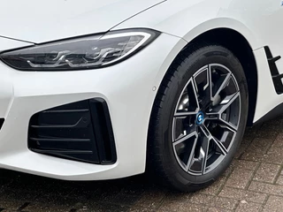 BMW i4 BMW I4 EDrive40 84 kWh M Sport 50 Jahre 5d PANO - afbeelding nr 13