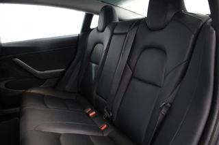 Tesla Model 3 - afbeelding nr 15