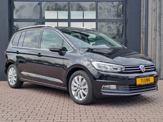 Volkswagen Touran | Automaat | Navi | Trekhaak | Stoel- en stuurverwarming | ACC | LED | - afbeelding nr 2