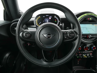 MINI Electric (INCL-BTW) *HEAD-UP | HARMAN/KARDON-AUDIO | LEATHER-ALCANTARA | MATRIX-LED | CAMERA | KEYLESS | NAVI-FULLMAP | DAB+ | ECC | HEATED-SPORT-SEATS | DIGI-COCKPIT | PDC | CRUISE | 17