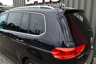 Volkswagen Touran Volkswagen Touran 1.8 TSI DSG 180PK R-line Camera/Navi/LED - afbeelding nr 17