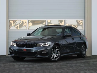 BMW 3 Serie BMW 3-serie 330e High Executive M-sport | H&K audio | Schuif/kanteldak | ACC | Dodehoekdetectie | Laser LED | Head-up display | - afbeelding nr 46