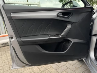 CUPRA Leon Sportstourer Cupra Leon Sportstourer 1.4 e-Hybrid VZ Business PHEV / CAMERA / NAVI / INPARKEREN / ZEER NETJES / SFEERVERL. / CARPLAY DRAADLOOS - afbeelding nr 9