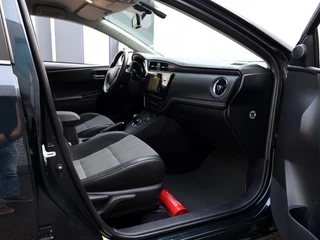 Toyota Auris Toyota Auris Touring Sports 1.8 Hybrid Executive | Half Leder | Park-Assist | LED Koplampen - afbeelding nr 10