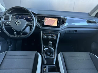 Volkswagen T-Roc Volkswagen T-Roc 1.5 TSI Sport AFN. HAAK*CAMERA*LED*VIRTUAL*ACC - afbeelding nr 2