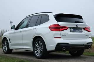 BMW X3 BMW X3 xDrive20i M-Sport / Panoramadak / Navi / Cruise / Trekhaak / 184PK / 19