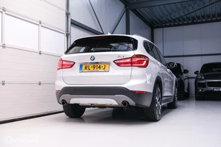 BMW X1 BMW X1 xDrive20i High Executive | 4x4 | HUD | Trekhaak | Leder | Orig NL auto | Dealer onderhouden | Camera | rijklaarprijs | - afbeelding nr 3
