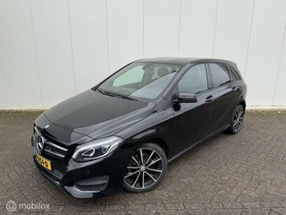 Mercedes-Benz B-Klasse Mercedes-Benz B-klasse 180 Automaat 180 URBAN NIGHT FAMILY EDITION Cruise control - Airco - Artico leder - Navi / - afbeelding nr 1