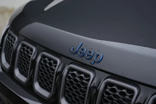 Jeep Compass Jeep Compass 4xe 240 PK Hybrid S | Leder | Navi | Winter | Camera | 19