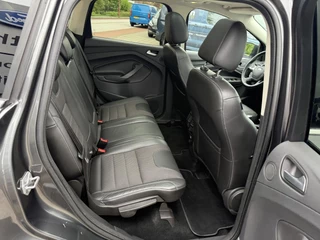 Ford Kuga Ford Kuga 1.5 Ecoboost Titanium Styling Pack 150pk | Trekhaak | Panoramadak | Touch Screen | Xenon | Achteruitrijcamera - afbeelding nr 37