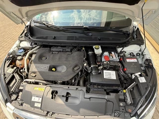 Peugeot 308 Peugeot 308 2.0 BlueHDI 150PK GT-Line Navi Pano Trekhaak Camera NW APK! - afbeelding nr 25