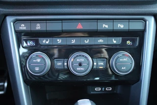 Volkswagen T-Roc Volkswagen T-Roc Cabrio 1.5 TSI 150PK AUTOMAAT R-LINE | VIRTUAL COCKPIT | STOEL/STUUR VERWARMING | 19