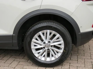 Volkswagen T-Roc Volkswagen T-Roc 1.5 TSI 150pk DSG-aut. LIFE BNS / Navi / Trekhaak afn.baar / Stoelverw. / FABRIEKS garantie - afbeelding nr 13
