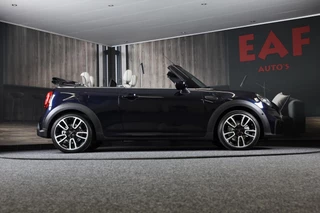 MINI Cooper Cabrio Mini Mini Cabrio 1.5 Cooper JCW Pakket / Aut / Navi / Cc / Leder / Digital Cockpit / Sfeerverlichting / Windscherm / Led / Pdc - afbeelding nr 10