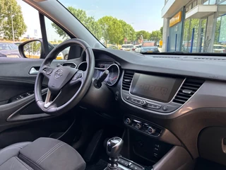 Opel Crossland Opel Crossland 1.2 TURBO ELEGANCE 110PK AIRCO NAVI PDC-CAMERA. - afbeelding nr 17