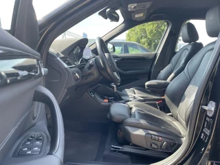 BMW X1 BMW X1 sDrive20i High Executive / Trekhaak / Head-up / Leder / Navigatie / 18'' / Parkeerhulp V+A / Keyless / Sportstoelen / Stoelverwarming / Cruise Control - afbeelding nr 8