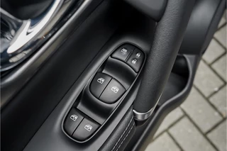 Nissan QASHQAI Pano Leder LED 19