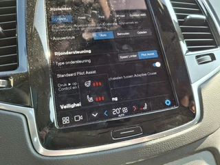 Volvo XC90 Volvo XC90 T8 Recharge AWD Ultimate Dark | Luchtvering | 360 Camera | H&K Audio | Trekhaak - afbeelding nr 24