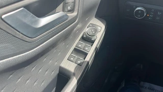 Ford Kuga Ford Kuga 1.5 EcoBoost ST-Line X | Winterpakket | Adaptieve Cruise Control | Head-up Display | Electrische achterklep - afbeelding nr 21