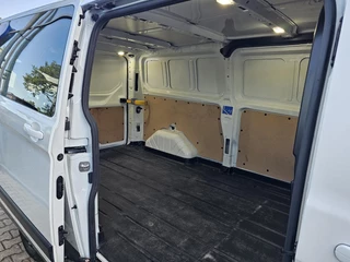 Ford Transit Custom Ford Transit Custom 300 2.0 TDCI L2H1 Trail | Glasslook panelen | Raptor grille | Camera | Trekhaak | Leder | Voorruitverwarming | Airco | Cruise control etc. - afbeelding nr 11