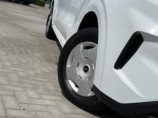 Ford Transit Custom Ford Transit Custom 320 2.0 TDCI L2H1 Trend Zuid | 136pk | Driver Assistance Pack | Stoelverwarming | Voorruitverwarming | Navigatie | Verlengde Fabrieksgarantie tot 08-2028 - afbeelding nr 3