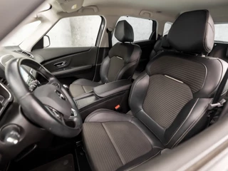 Renault Scénic Renault Scénic 1.2 TCe Sport Collection (APPLE CARPLAY, GROOT NAVI, LEDER, CAMERA, TREKHAAK, SPORTSTOELEN, GETINT GLAS, KEYLESS, PARKEERSENSOREN, NIEUWE APK, NIEUWSTAAT) - afbeelding nr 12