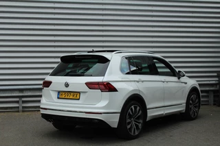 Volkswagen Tiguan Volkswagen Tiguan 1.5 TSI 150pk ACT R-Line DSG7 NL-Auto NAP Panoramadak Clima Cruise Navi 360 Camera Dynaudio Keyless  HUD Dig. Cockpit El. Klep - afbeelding nr 5