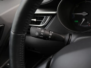 Toyota C-HR Toyota C-HR 2.0 Hybrid Dynamic I Camera I Dodehoekdetectie - afbeelding nr 23