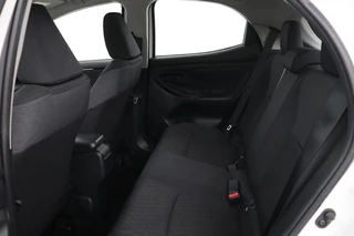 Toyota Yaris Toyota Yaris 1.5 Hybrid Dynamic | Camera | Adaptive cruise |  Carplay | Full LED | Keyless | Navigatie | Climate control | Bluetooth - afbeelding nr 6