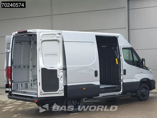 Iveco Daily Iveco Daily 35C18 180PK 3.0L Black Edition 2025 model ACC LED Camera Navi 12m3 Airco - afbeelding nr 6