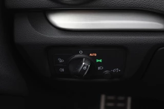 Audi A3 Audi A3 Sportback 1.0 TFSI Sport S Line Edition / Navigatie / Parkeerhulp achter / 18'' / Sportstoelen + half leder / Cruise Control - afbeelding nr 15